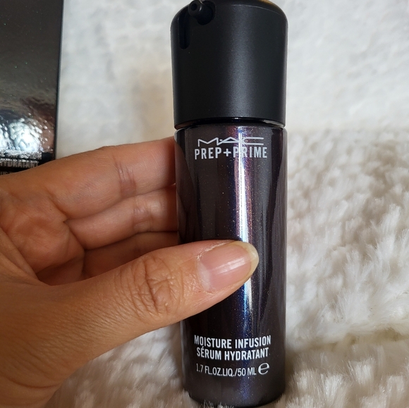 Mac PREP + PRIME moisture infusion - Picture 2 of 3